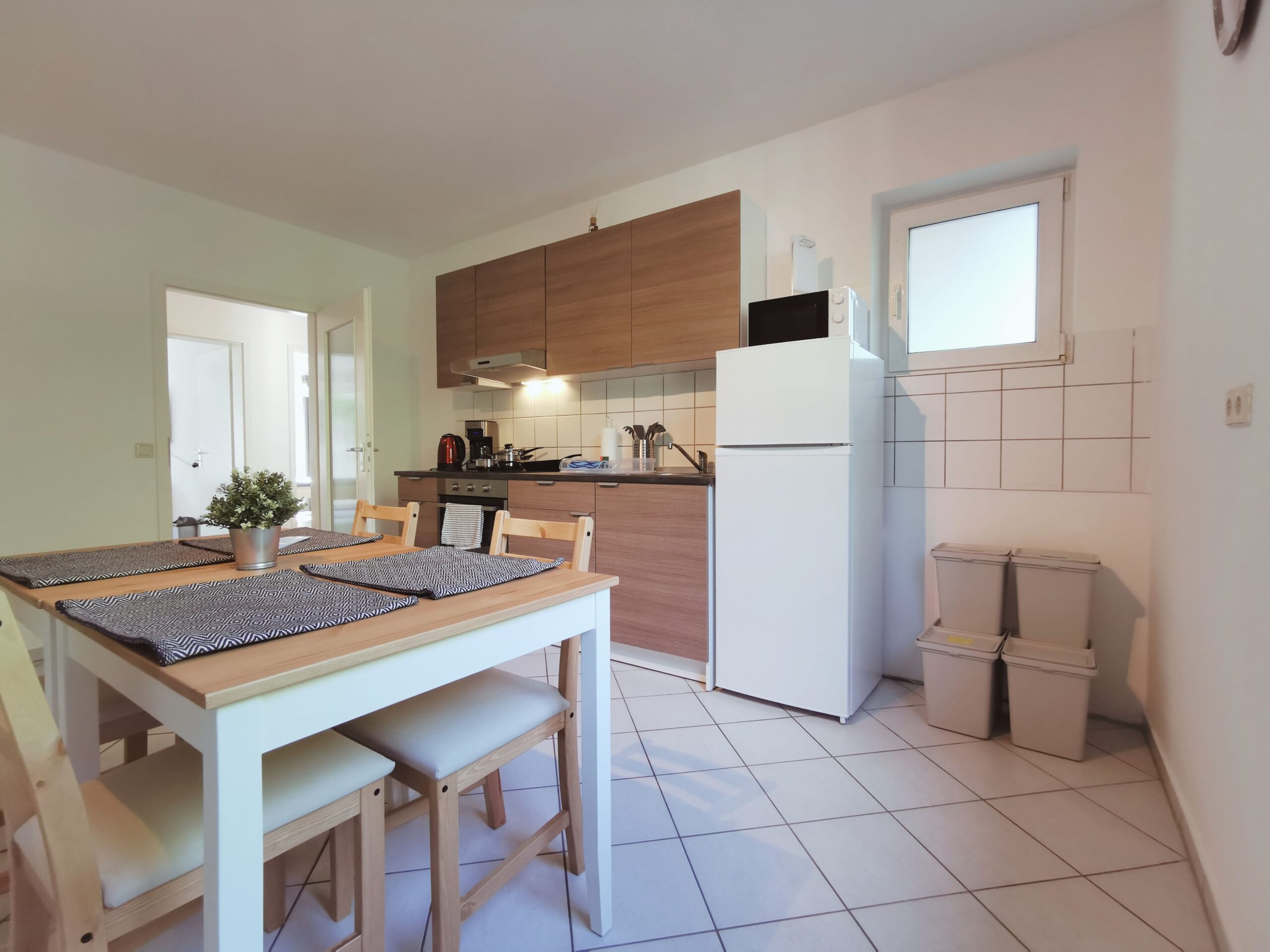 Monteurzimmer Bielefeld Küche und Essbereich
