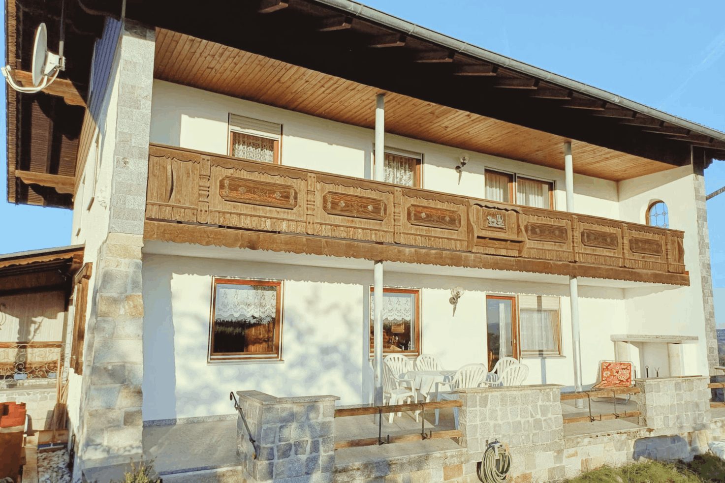 Monteurzimmer Aham Außenansicht